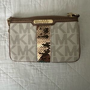 Michael Kors Cream and Gold Clutch with Elegant Design